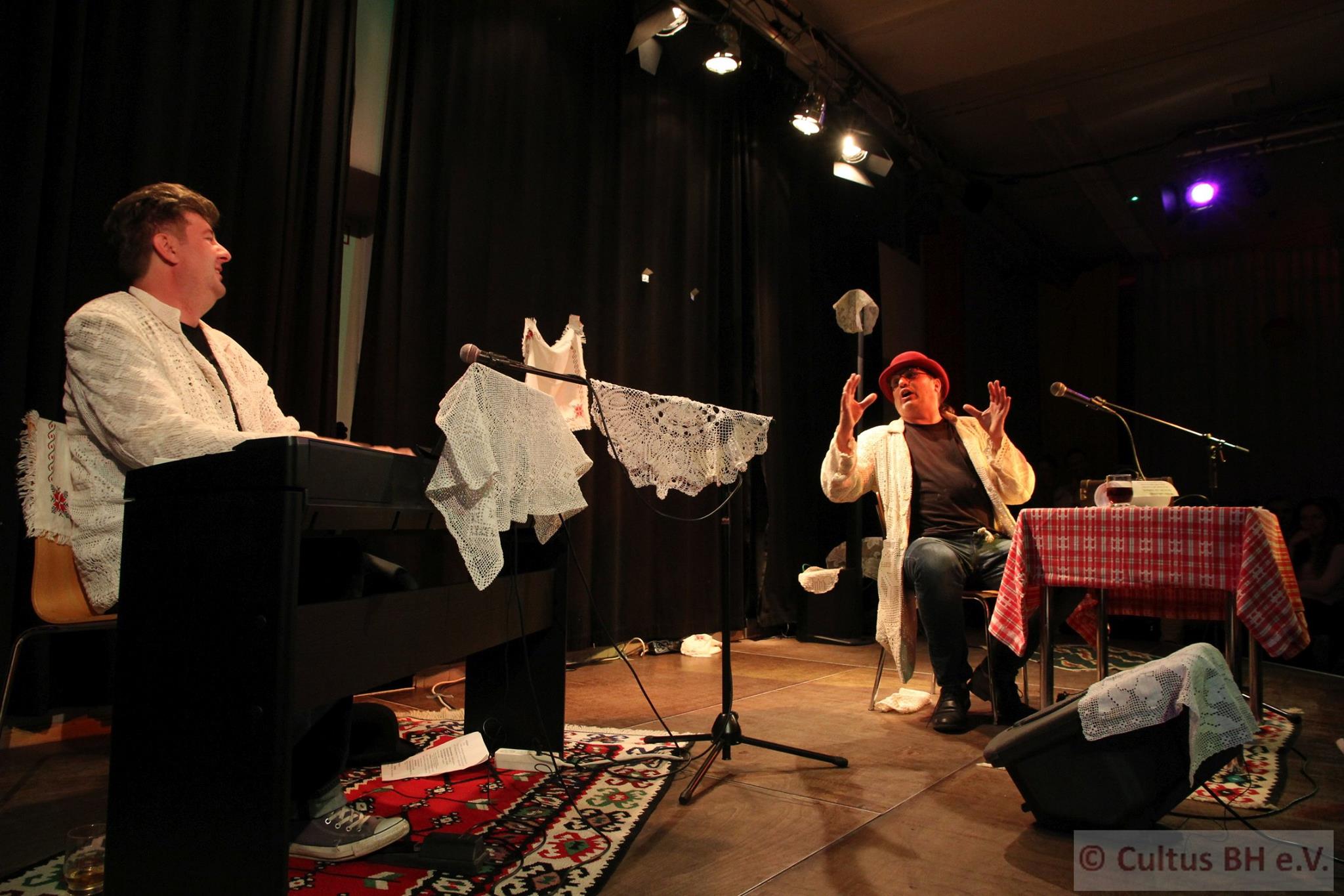 „Veče glomazne poezije” premijerno u Minhenu