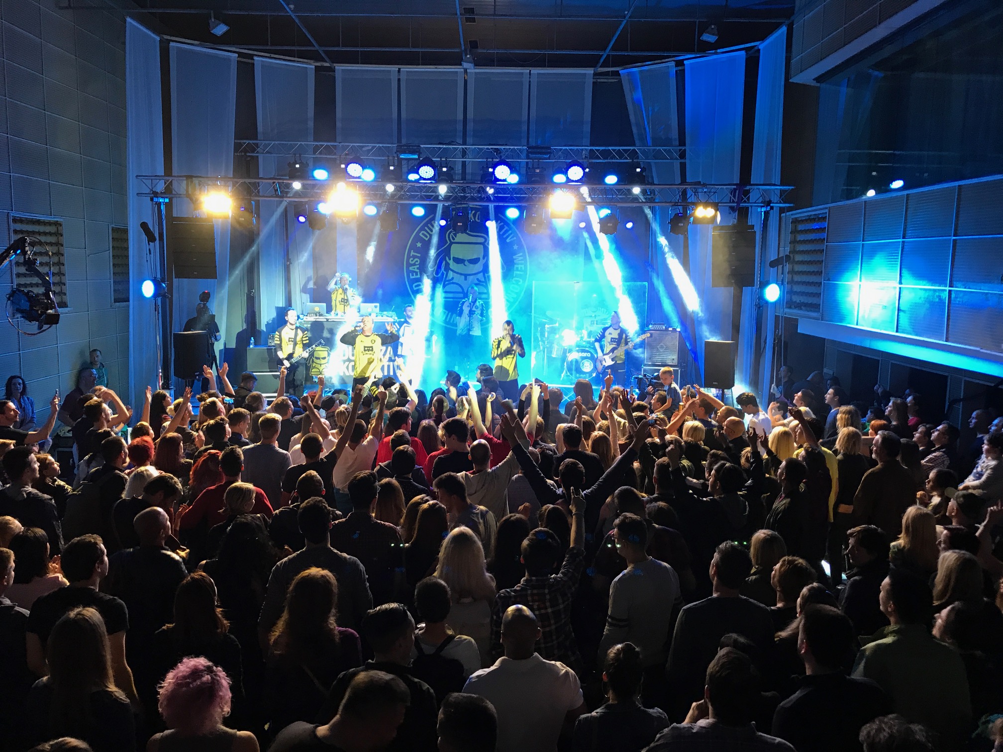 Dubioza Kolektiv – Studio 2 Live