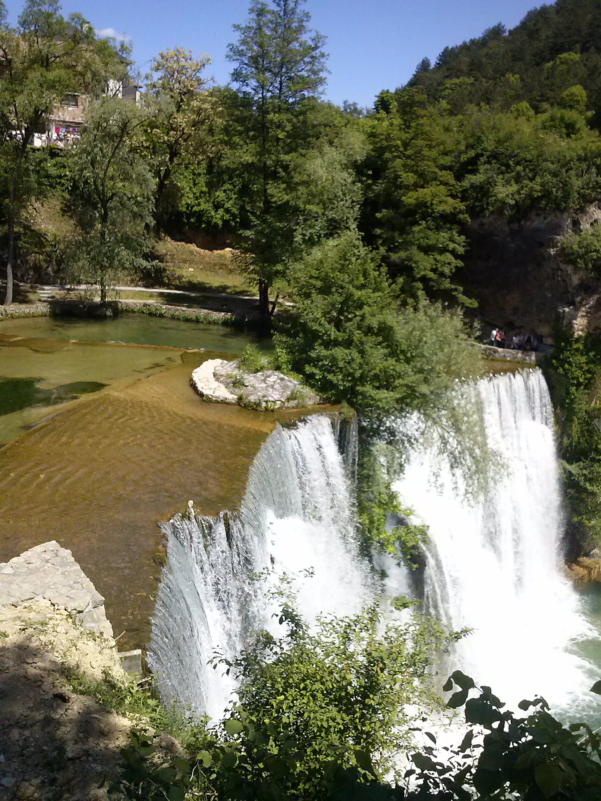 Na Grani Zelenoj – “Slučaj” Jajce (video)
