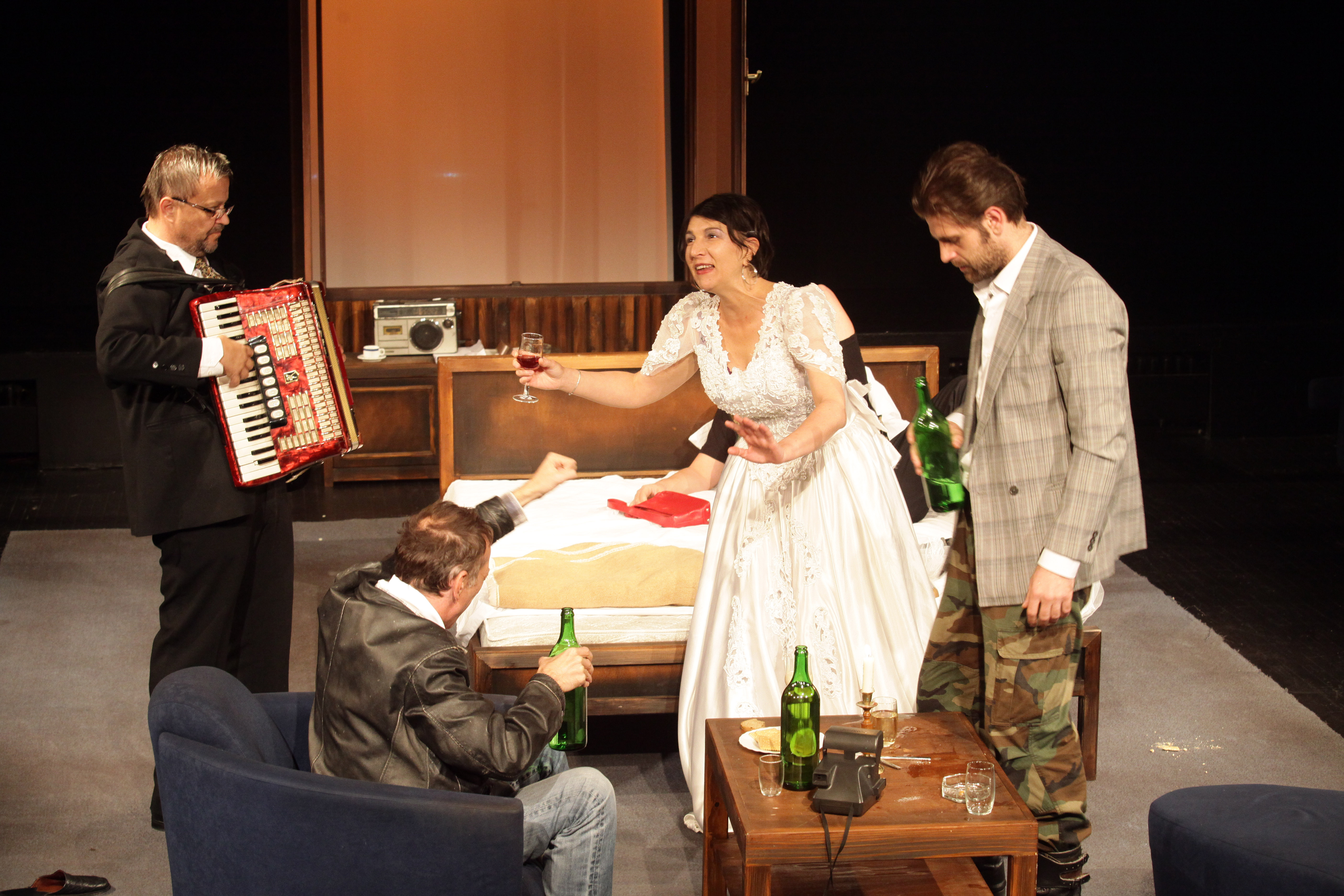 ‘U Zvorniku ja sam ostavio svoje srce’, na sceni Kamernog teatra 55