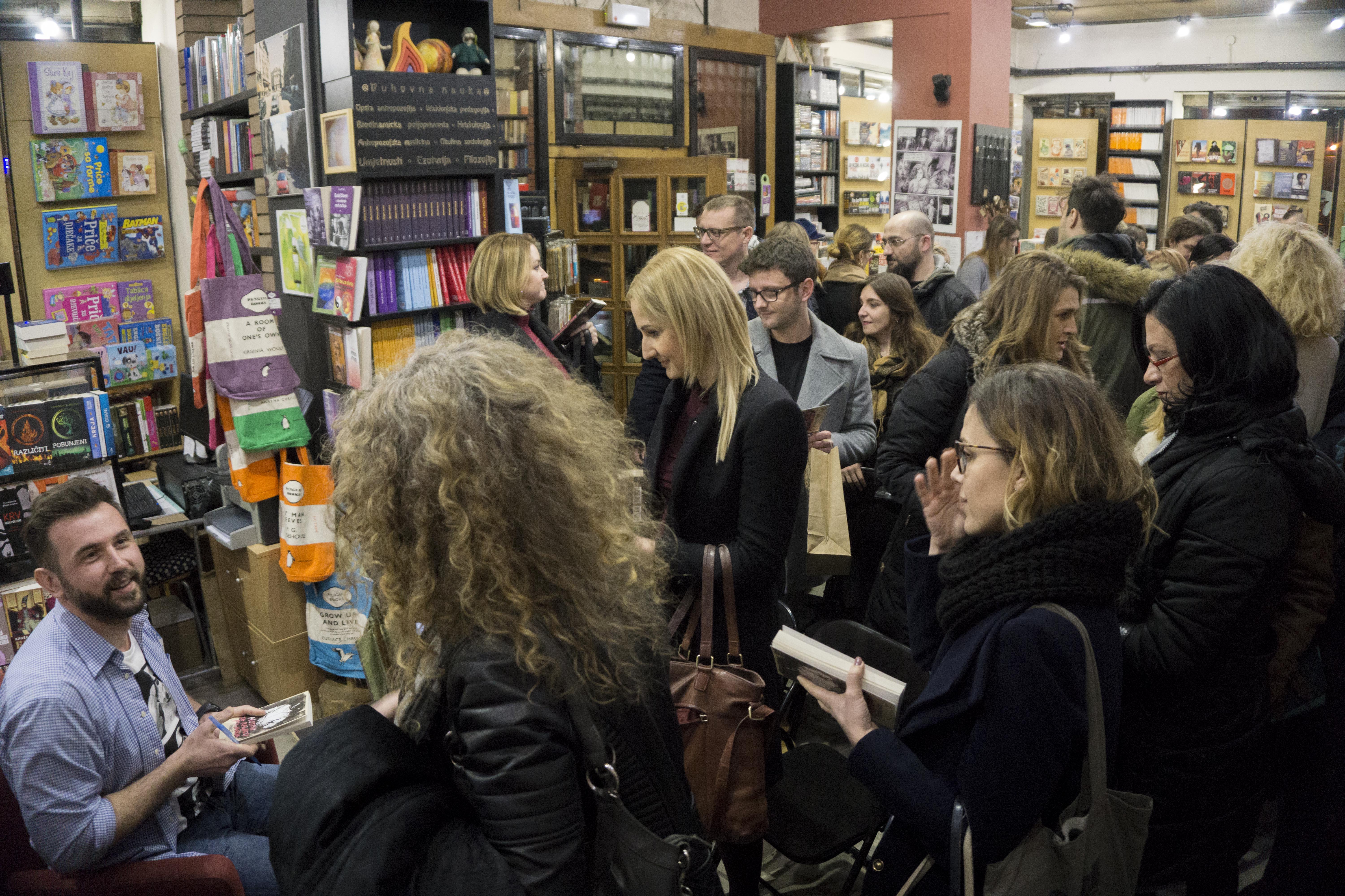 U Buybooku promovisan roman Dennisa Gratza