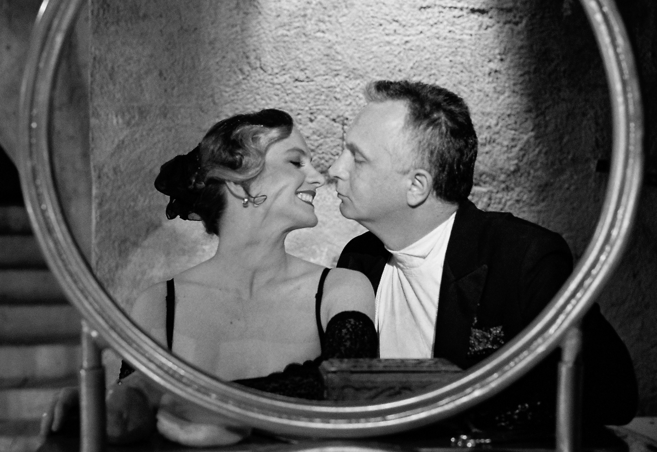 Emitovanje predstave AY, CARMELA