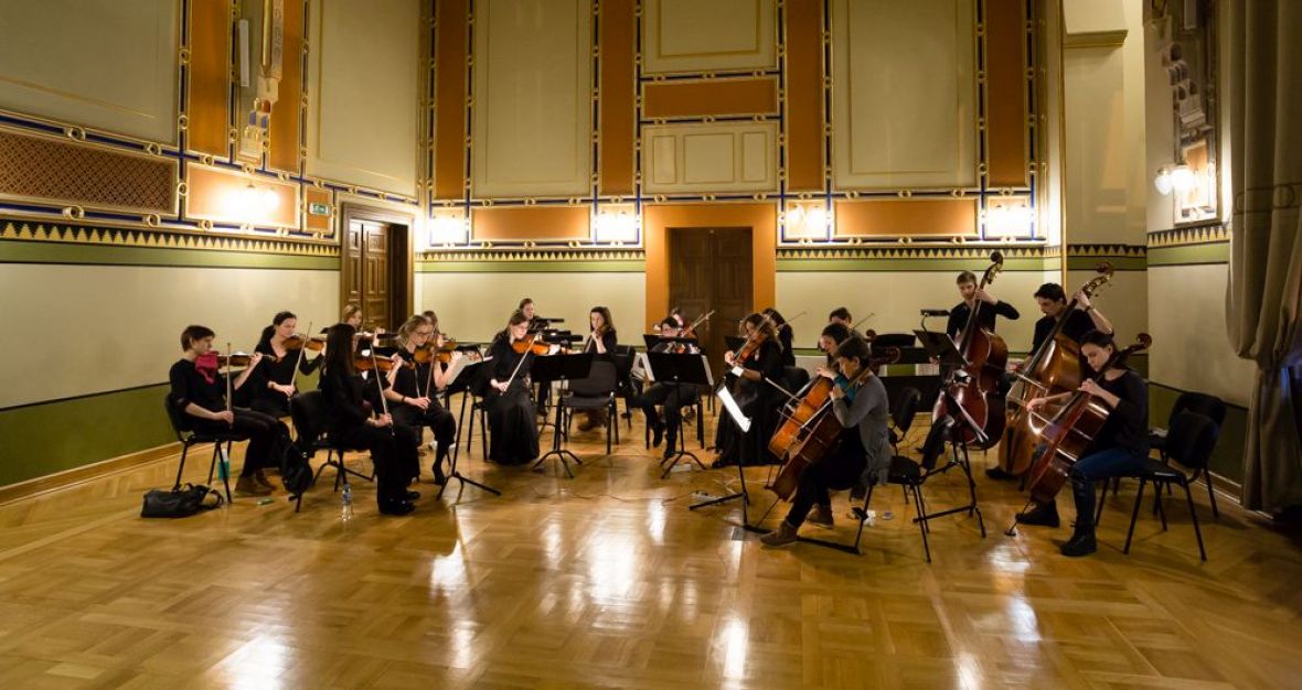 Muzička akademija UNSA najavljuje online izdanje 13. Festivala Majske muzičke svečanosti!