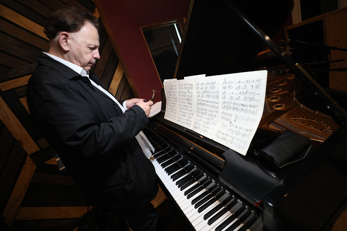 Novi album Sinan Alimanović International Band-a objavit će njujorška izdavačka kuća Miles High Records