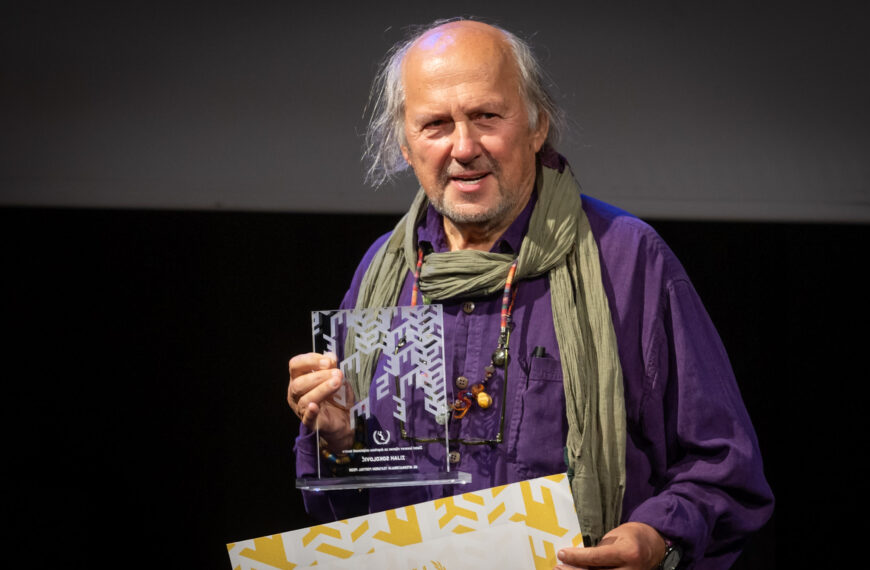 Zijahu Sokoloviću uručen Zlatni lovorov vijenac za doprinos umjetnosti teatra Festivala MESS