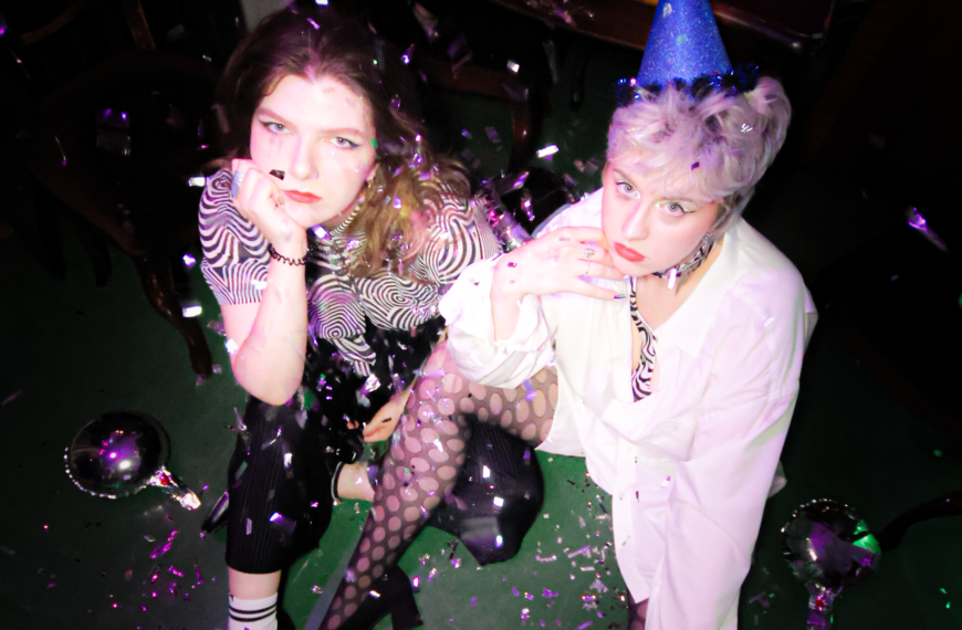 “‘Imaš, imam’: nova pjesma sarajevskog sastava Bluzze”.