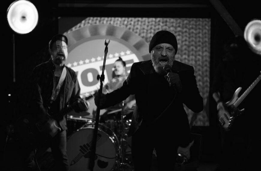 Mile Kekin se uozbiljio: Nakon viralne zaje…zezancije, stiže “Neispravni vokalist”